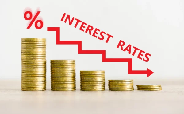 Interest Rate Financial Mortgage Rates Concept Percentage Decrease Graph Interest Rates Rise 73523 5117.webp